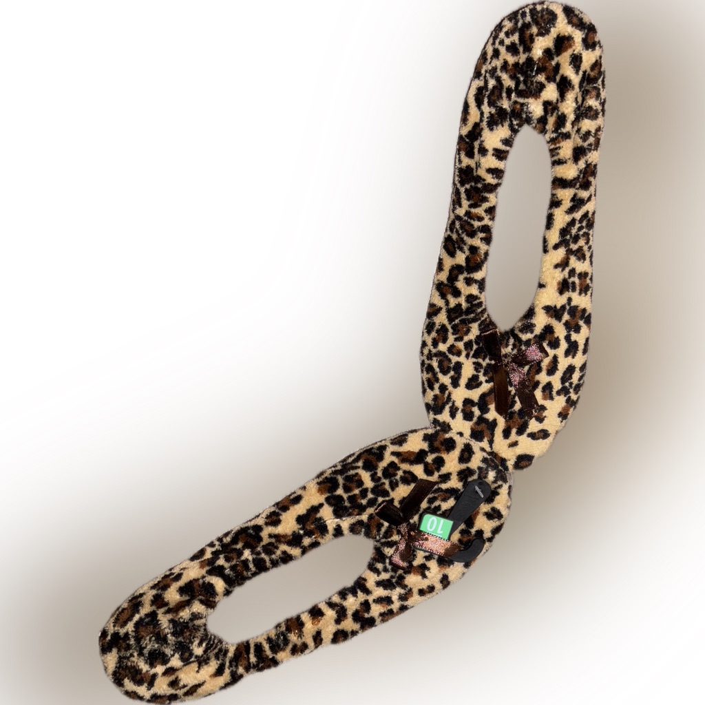 Nwt Size 9/10 Leopard Print Fleece Slipper Flats